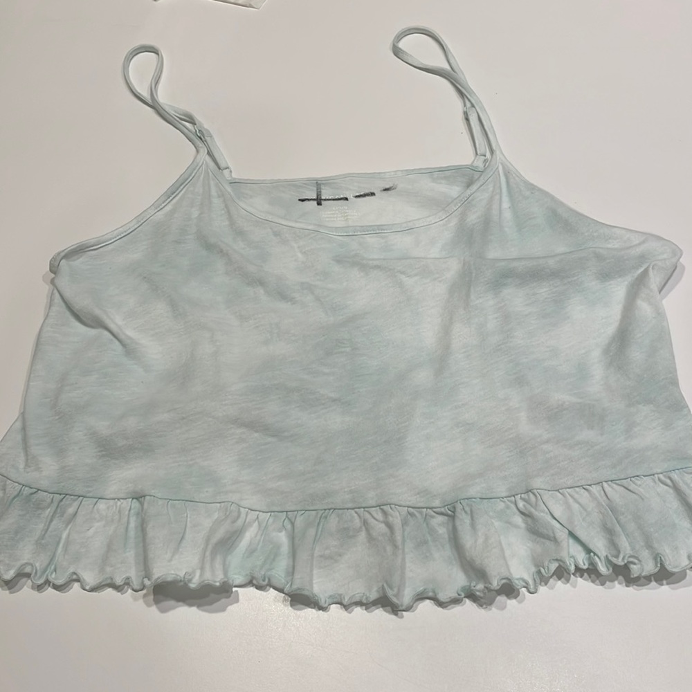 AE AMERICAN EAGLE LIGHT GREEN AND WHITE RUFFLED CROPPED TANK IN SIZE LARGE